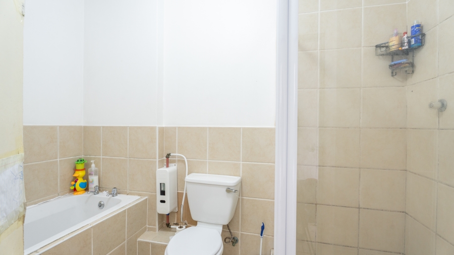 2 Bedroom Property for Sale in Maitland Western Cape